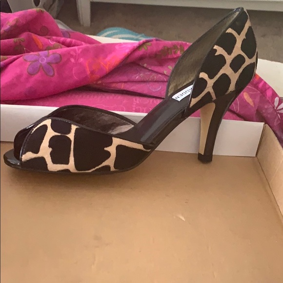 These shoes are bomb - Picture 2 of 2